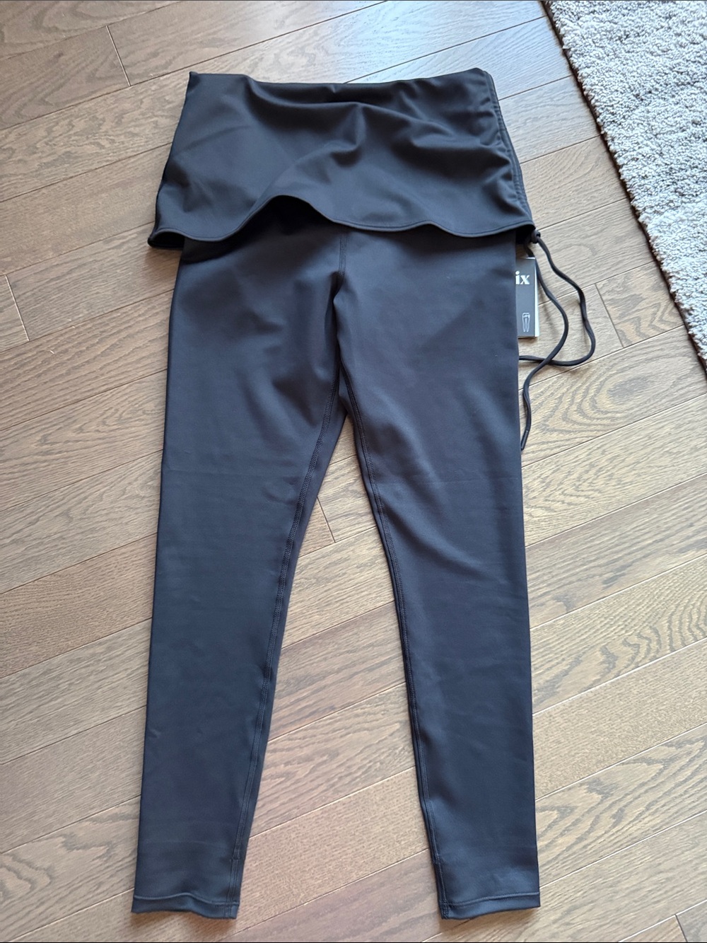 Knix Studio Leggings